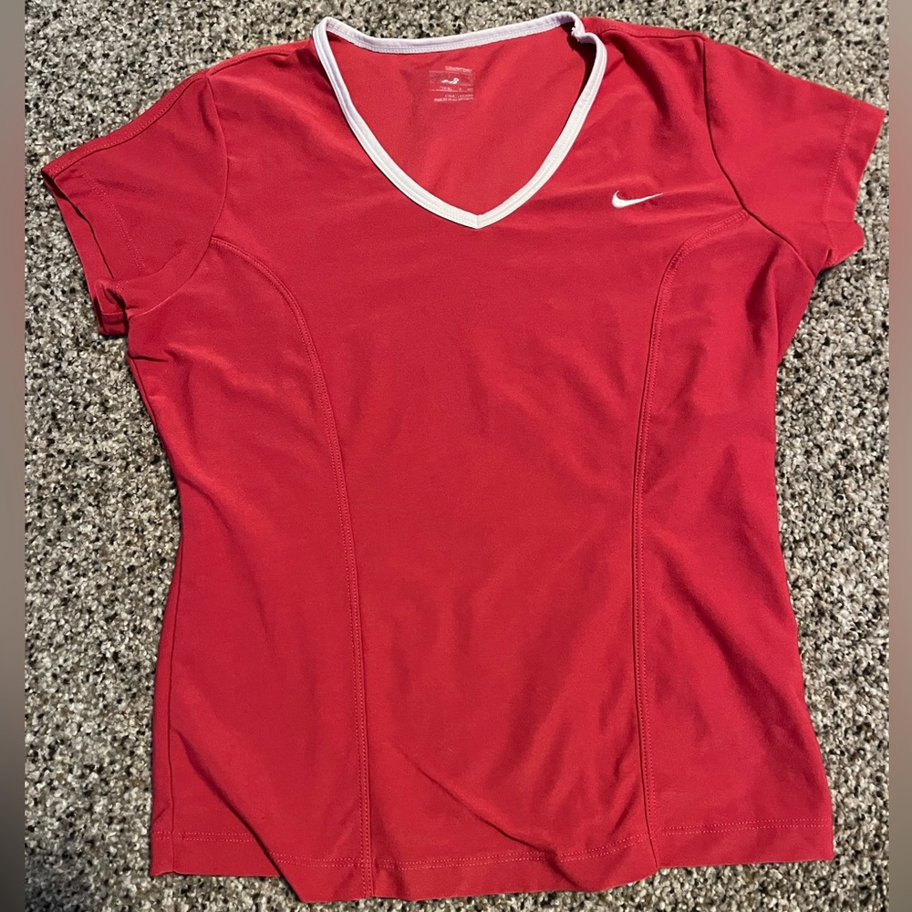 (Bundle 3 for $15) Nike Women’s small Athletic top